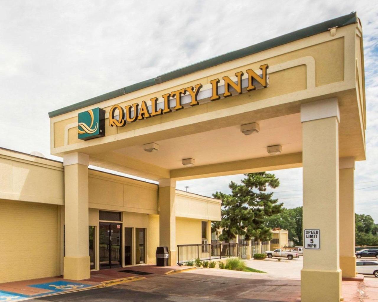 Quality Inn Ponca City Route 77 エクステリア 写真