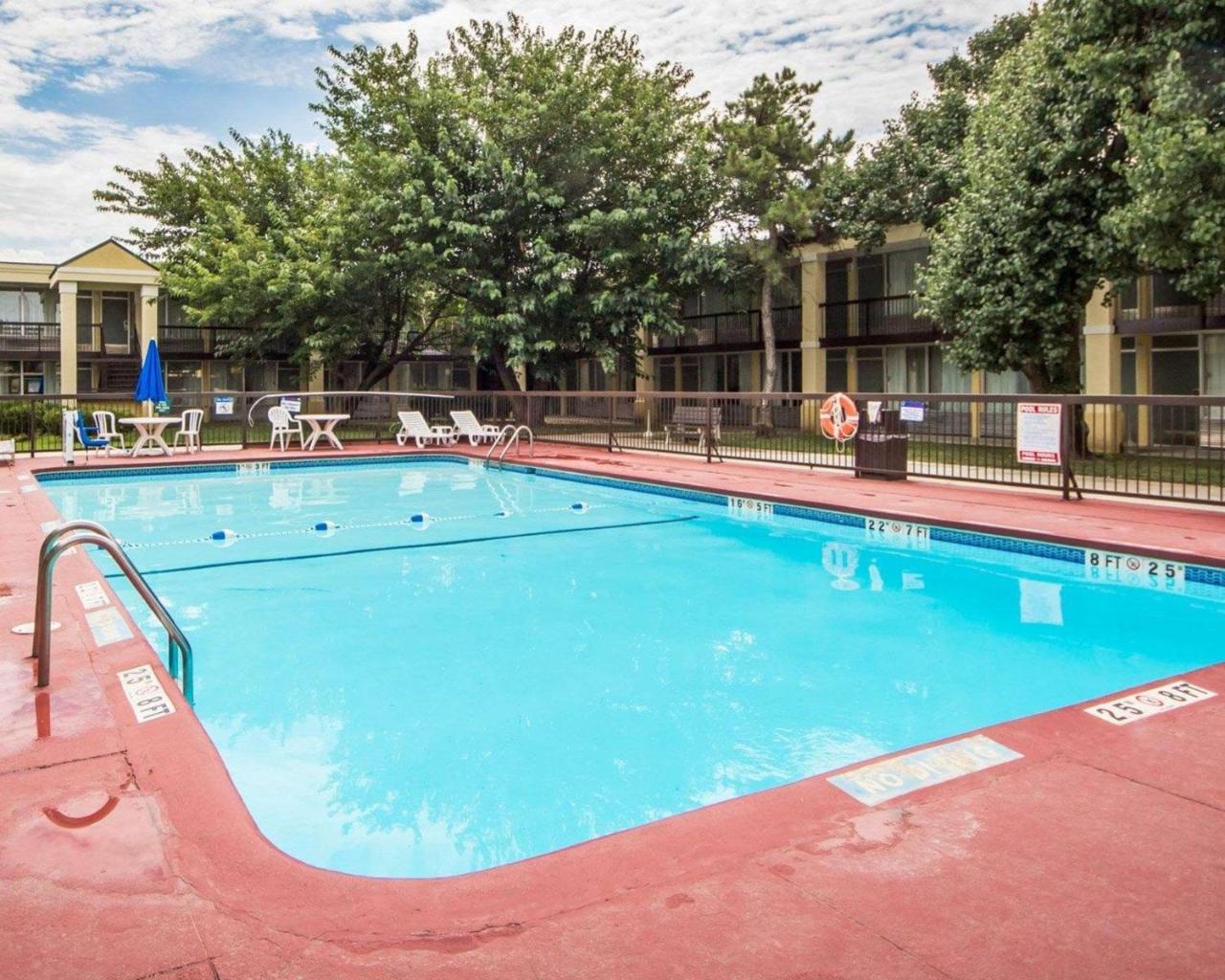 Quality Inn Ponca City Route 77 エクステリア 写真
