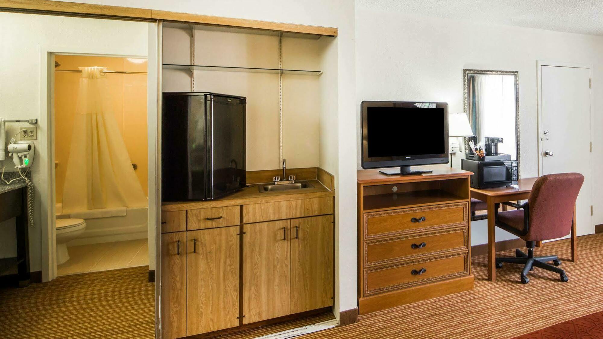 Quality Inn Ponca City Route 77 エクステリア 写真