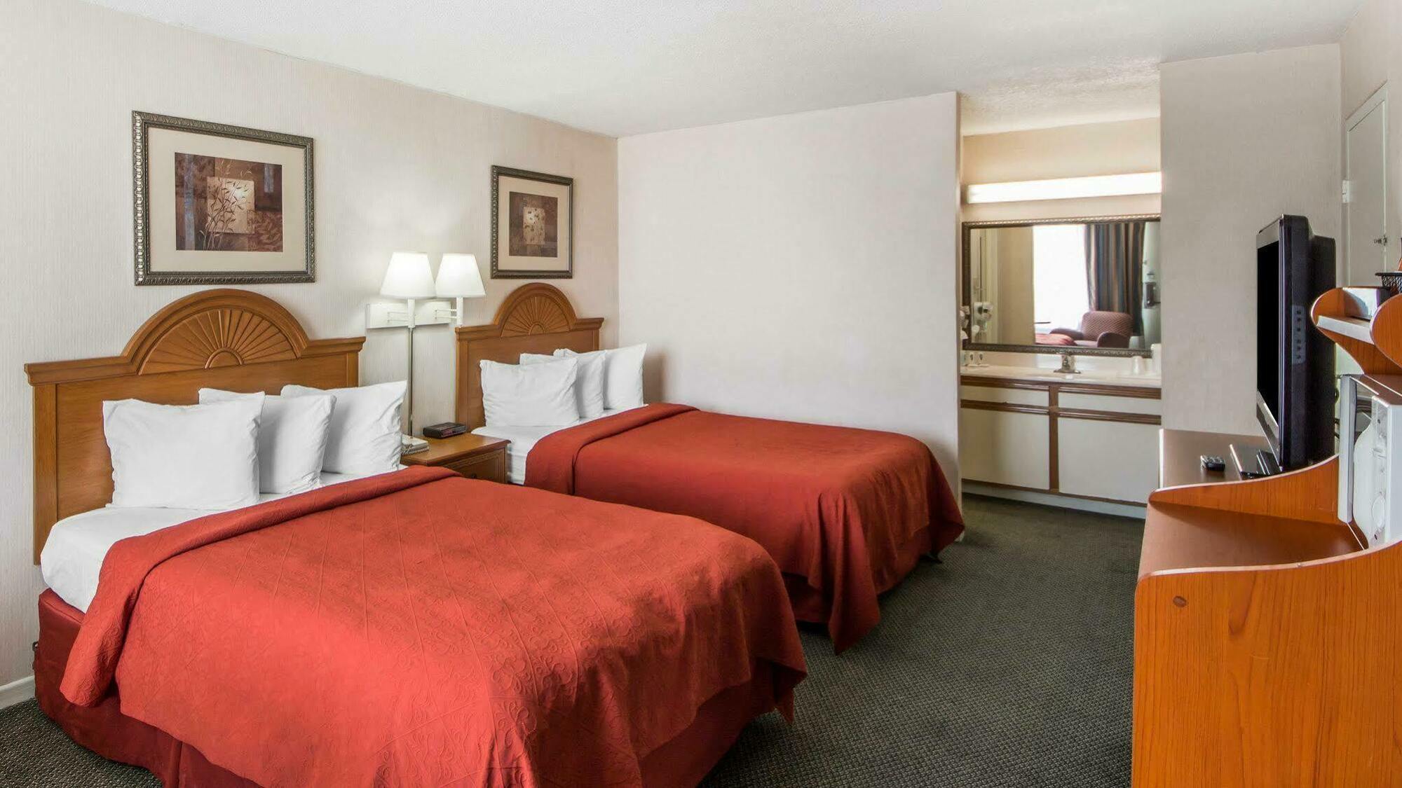 Quality Inn Ponca City Route 77 エクステリア 写真