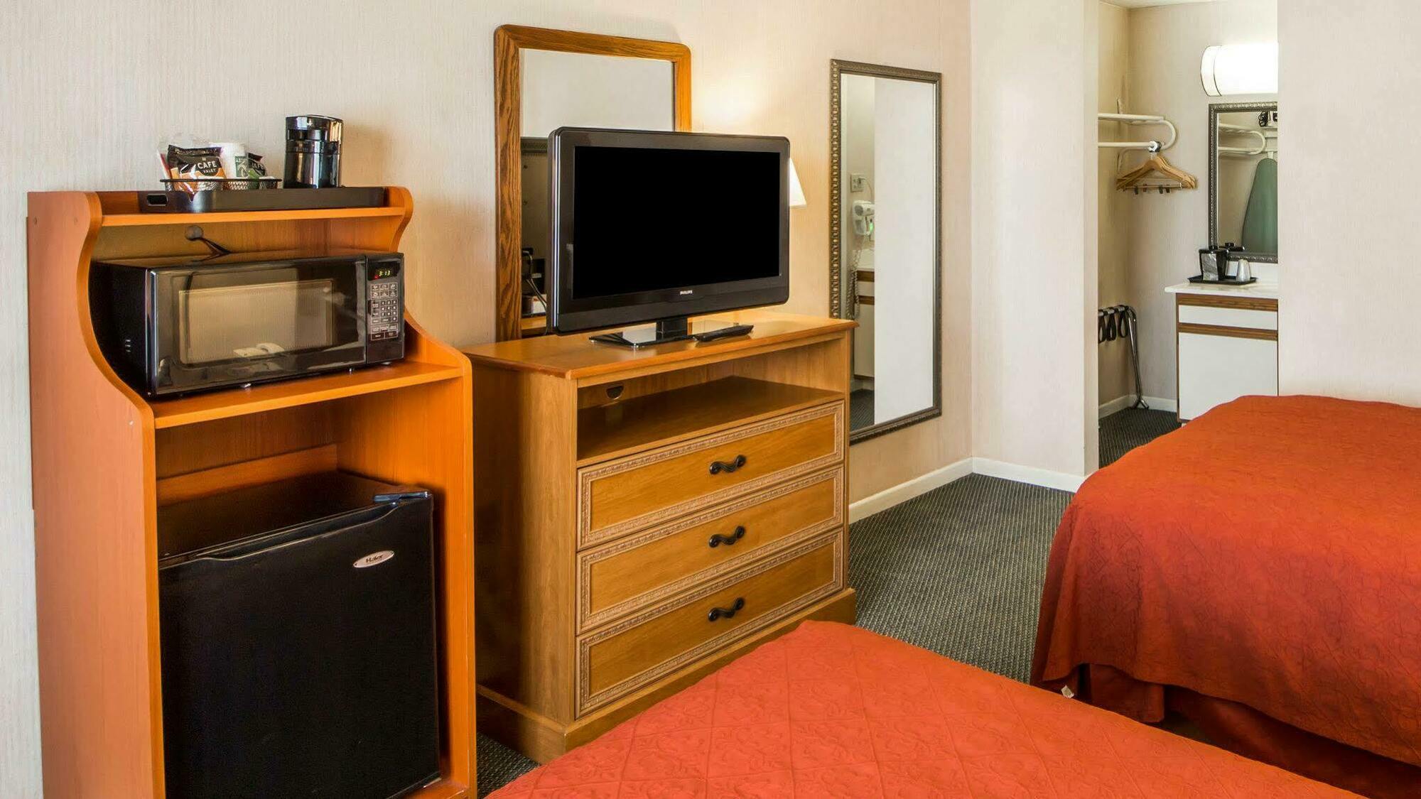 Quality Inn Ponca City Route 77 エクステリア 写真