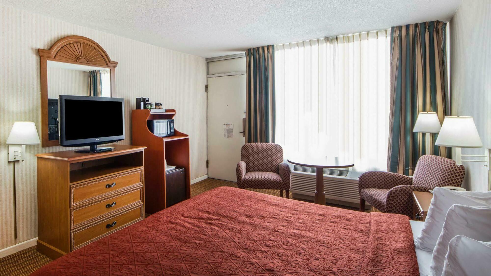 Quality Inn Ponca City Route 77 エクステリア 写真