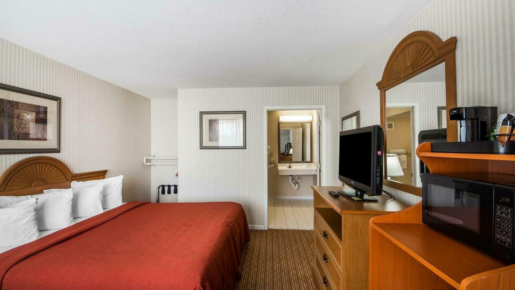 Quality Inn Ponca City Route 77 エクステリア 写真